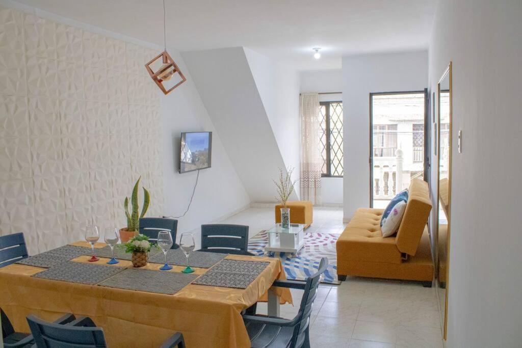 Con Buena Ubicacion Familia Grande Apartment